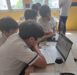 Read more about the article Grade 9, 10 IGCSE and IB Students participate in SteMa Education Fair 2023