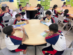 Read more about the article Pentingnya Literasi Pada Anak Usia Sekolah Dasar *)